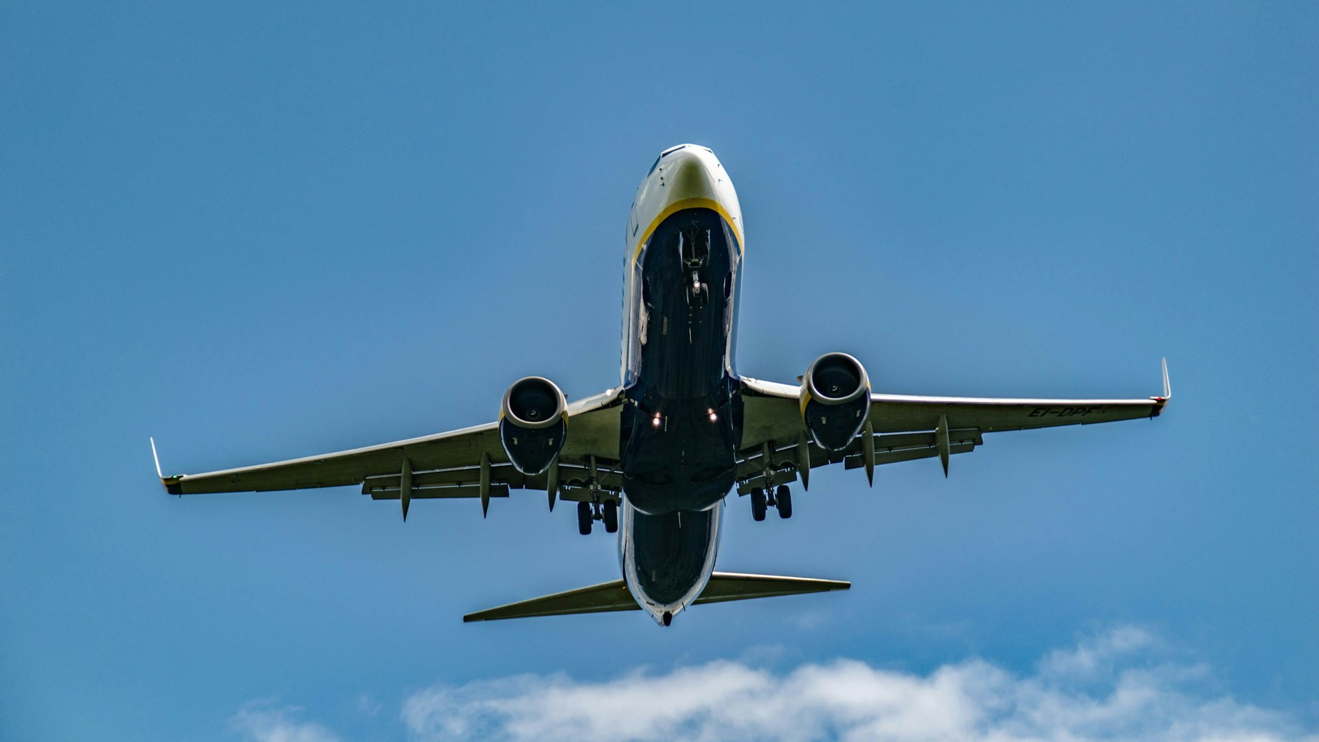 el paso airport flights grounded