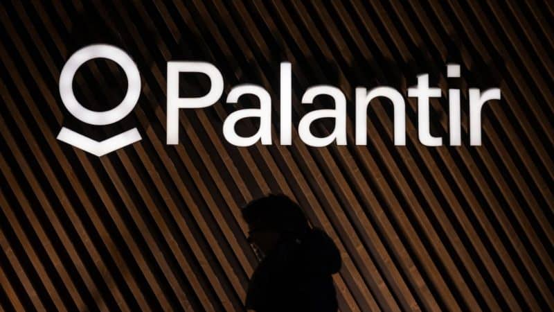 Comerica Sells Palantir stock