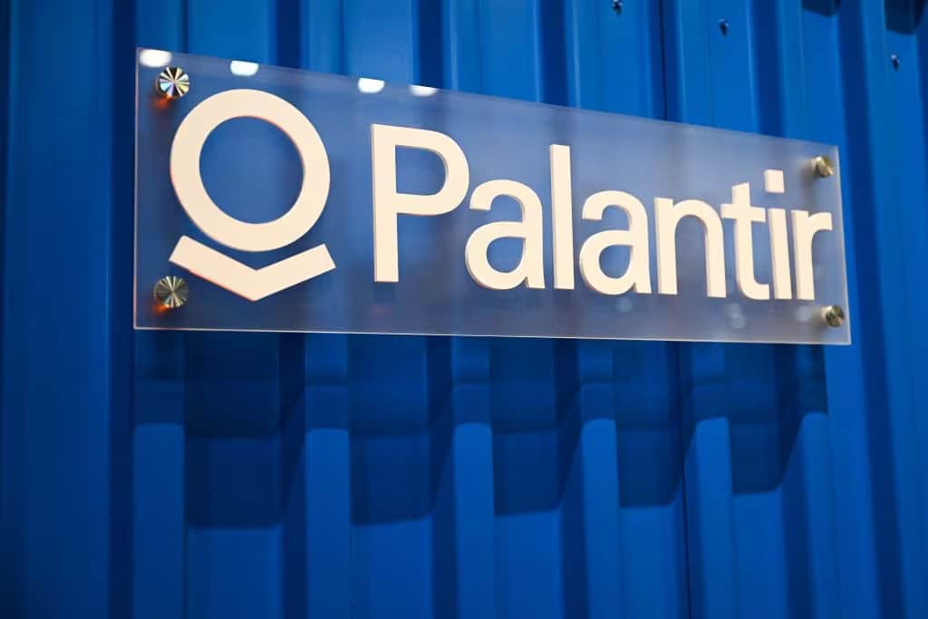 PLTR Revenue Surge Commercial AI Demand Palantir Q1 Beat US Commercial Momentum
