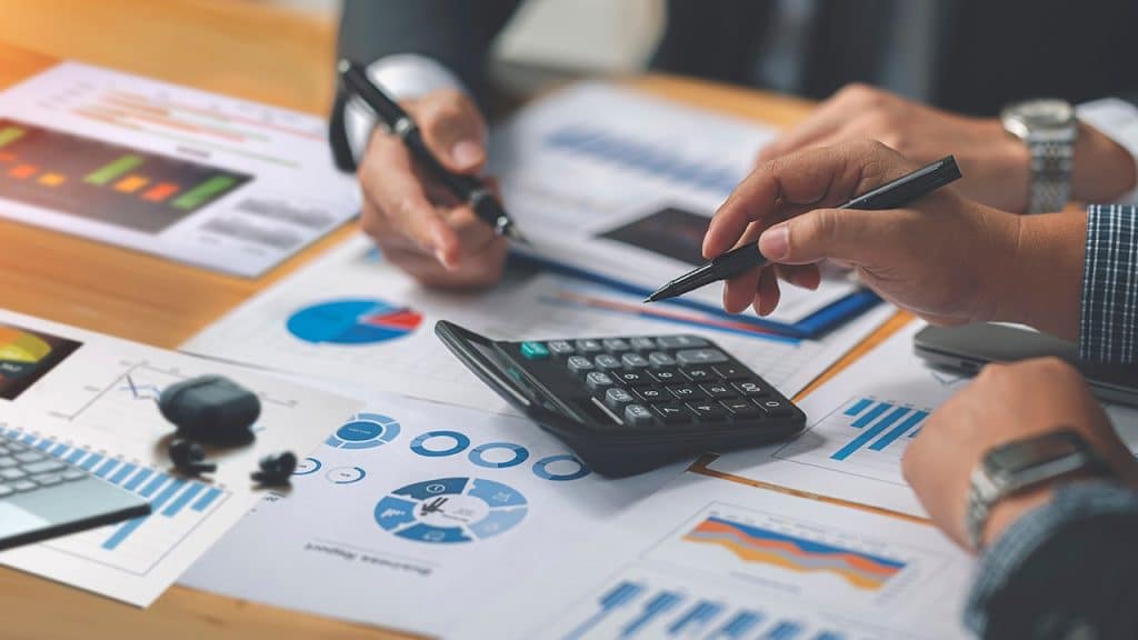 Calculation of accounting and taxes